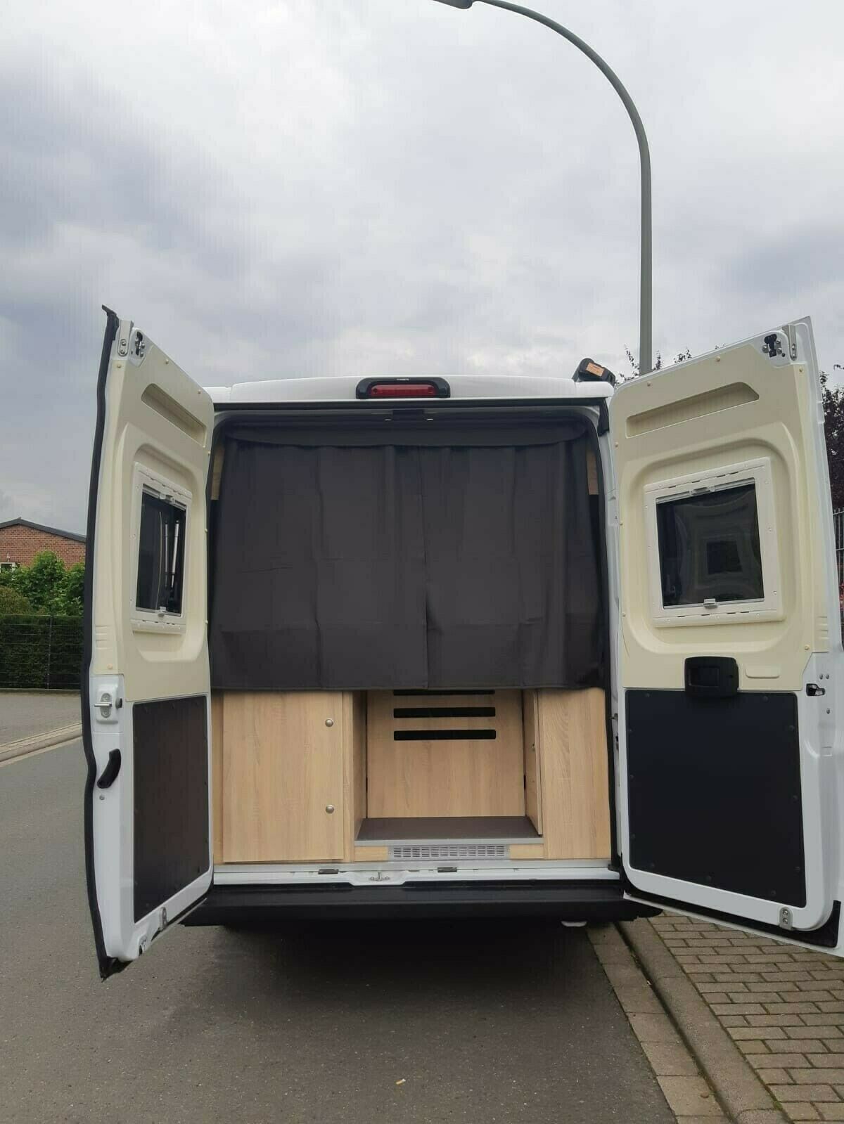 Heckling Vorhang eingebaut Heckling Vorhang eingebaut